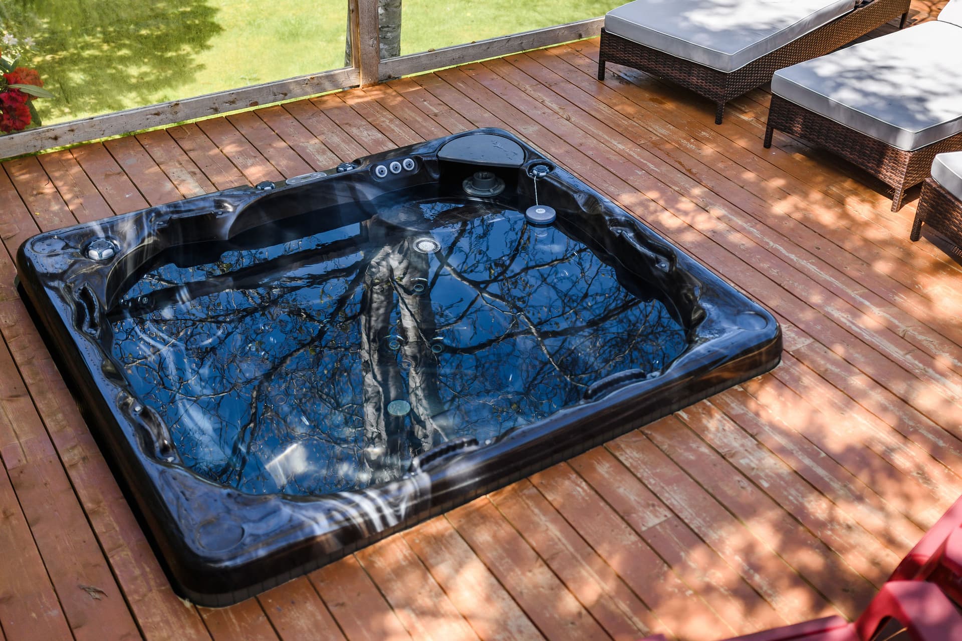 Deck and outdoor entertaining space