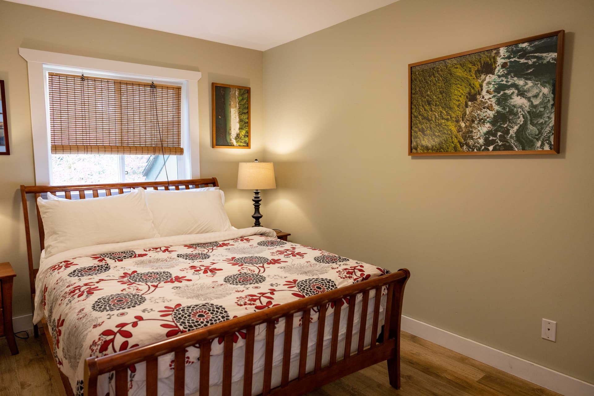 Full kitchen with island workspace