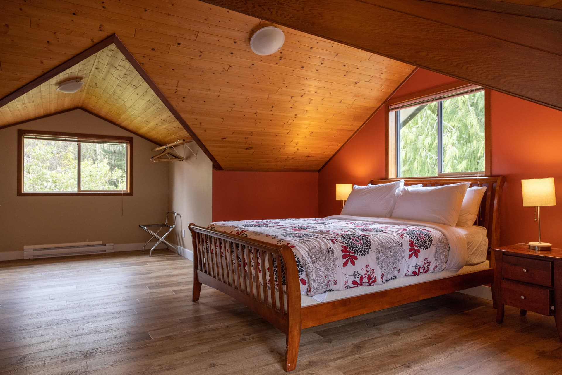 Master bath with soaking tub